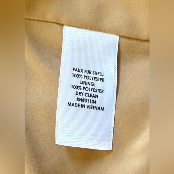 Crown & Ivy Cream Sherpa Tan/Brown Trim Fleece Vest-Size L - Picture 9 of 10